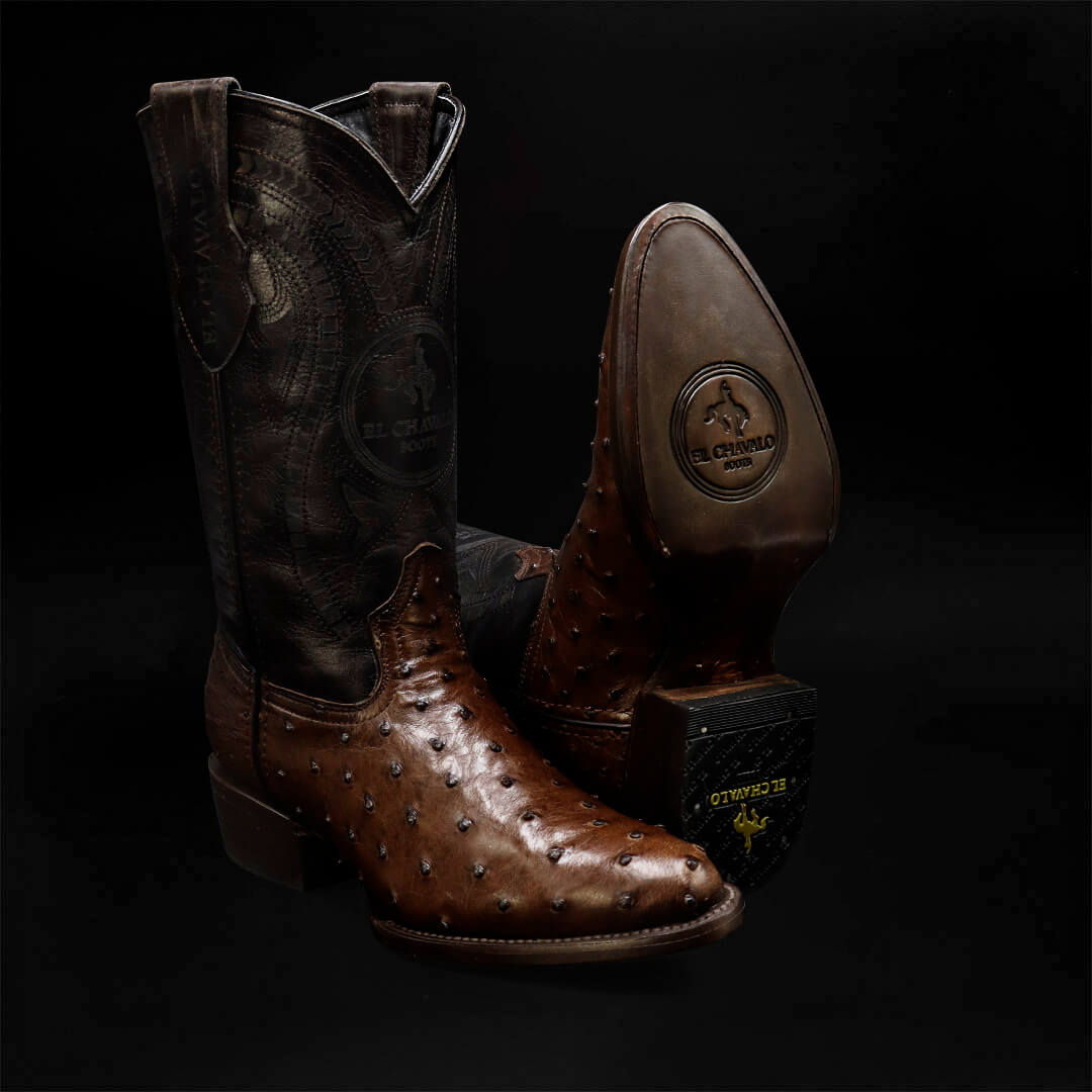 Bota Oval de Avestruz Tabaco CH111