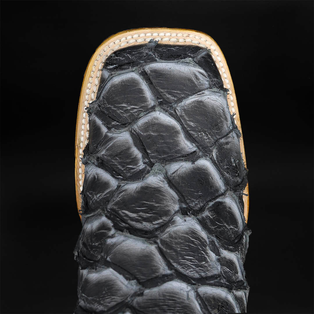 Bota Bulldog de Pescado Negro Rústico CH604