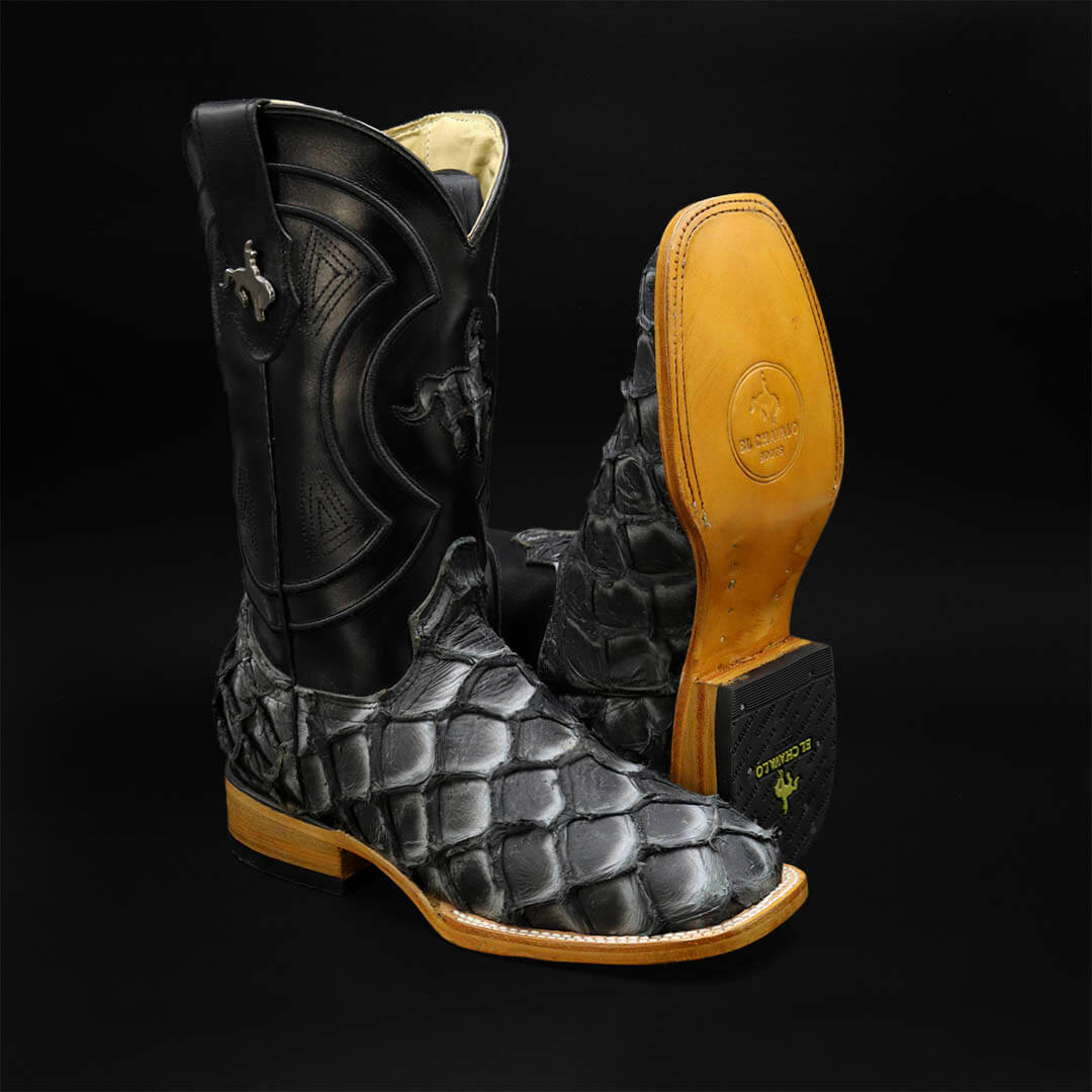 Bota Bulldog de Pescado Negro Rústico CH604 – El Chavalo Boots